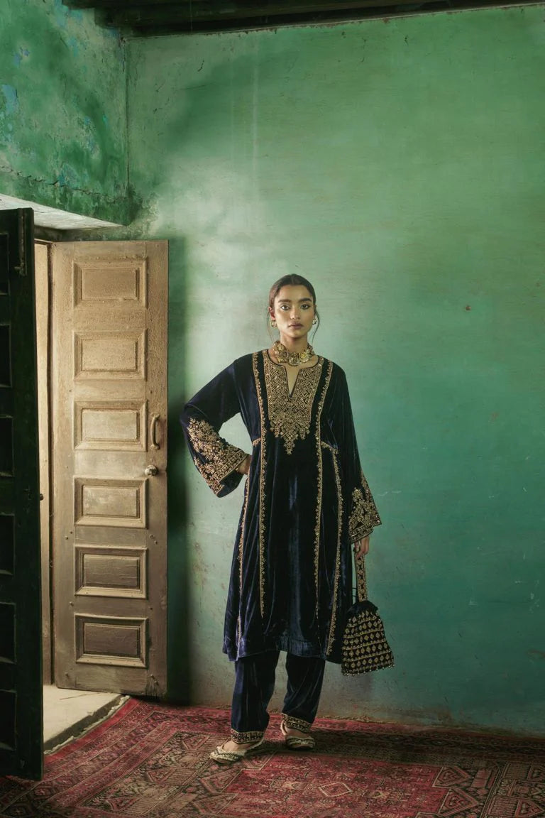 Shabnami Zardozi Kurta Set-Light